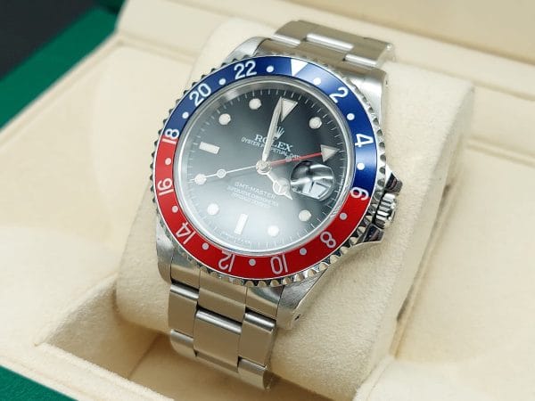 Rolex GMT-Master 16700