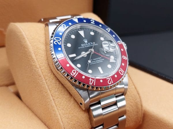 Rolex GMT-Master 16700