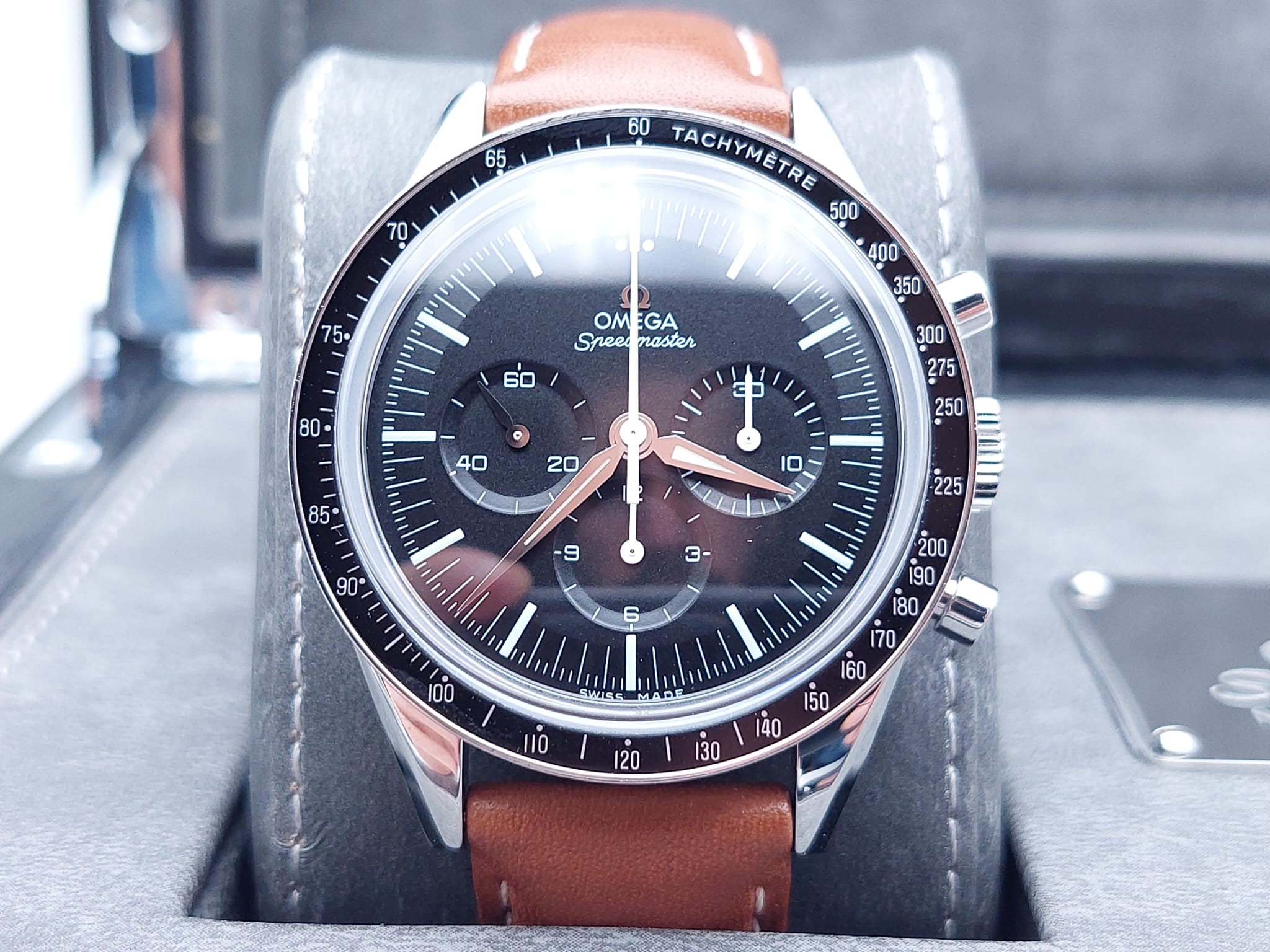 Omega Speedmaster Moonwatch 31132403001001 Year 2017 (Full set)