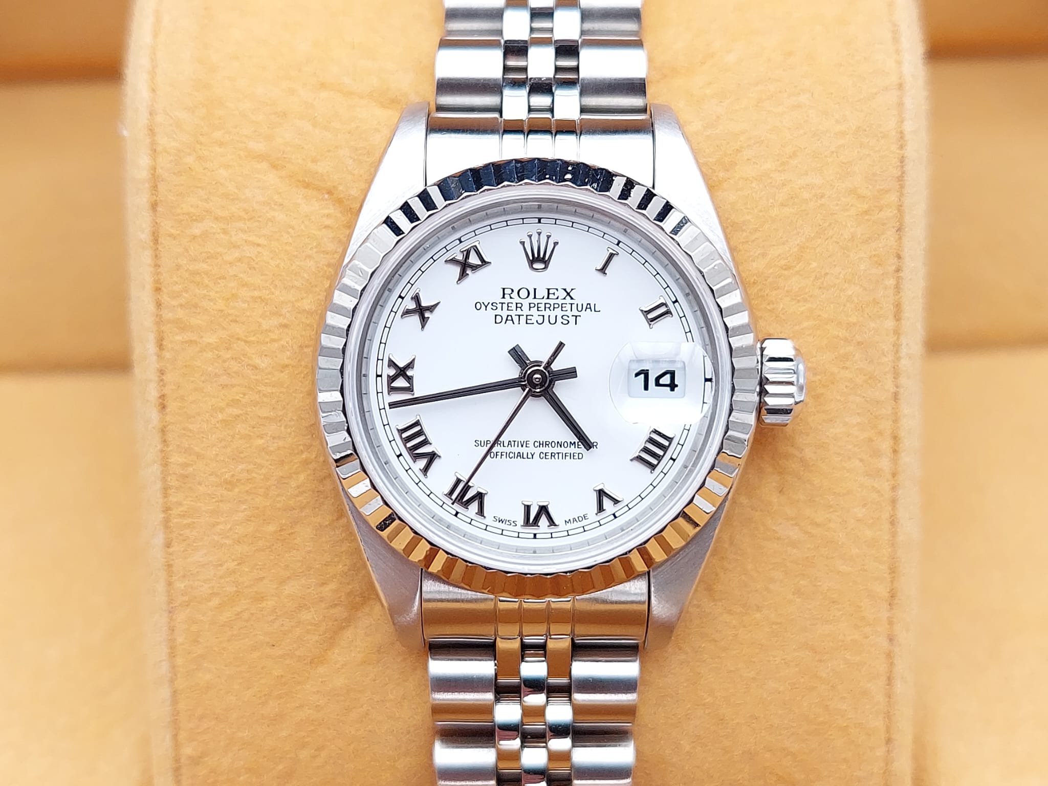 Rolex Lady-Datejust Ref. 79174 Year 2001 (Box & Papers)